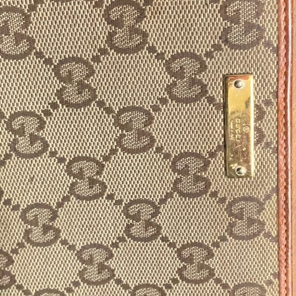 Gucci Accessories - GucciΩ´zippy Uśd Lux wallet L